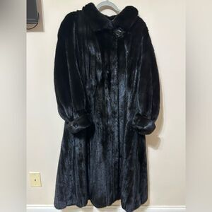 Vintage Luxurious Furs by Arpin Genuine Long MINK Fur Coat ~Windsor Canada